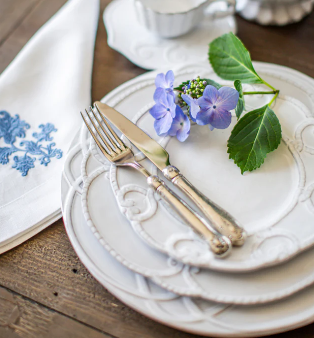 Bella Bianca Ribbon Bread / Canapé Plate by Arte Italica