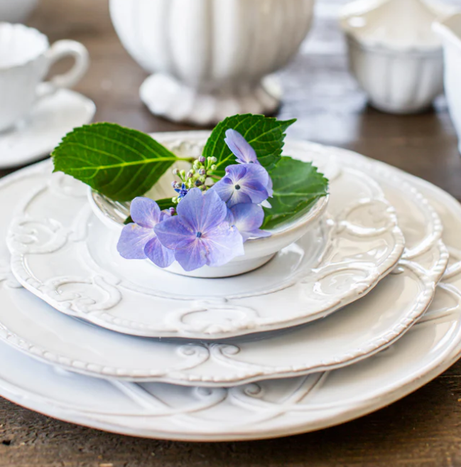 Bella Bianca Ribbon Bread / Canapé Plate by Arte Italica