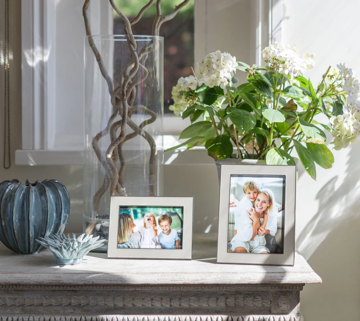 Wide Enamel Picture Frame (4" x 6")
