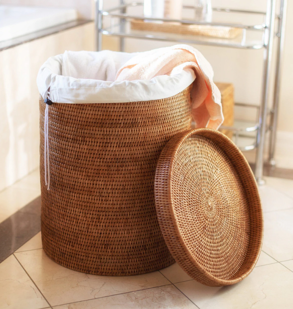 Round Rattan Hamper - Thumbnail 3
